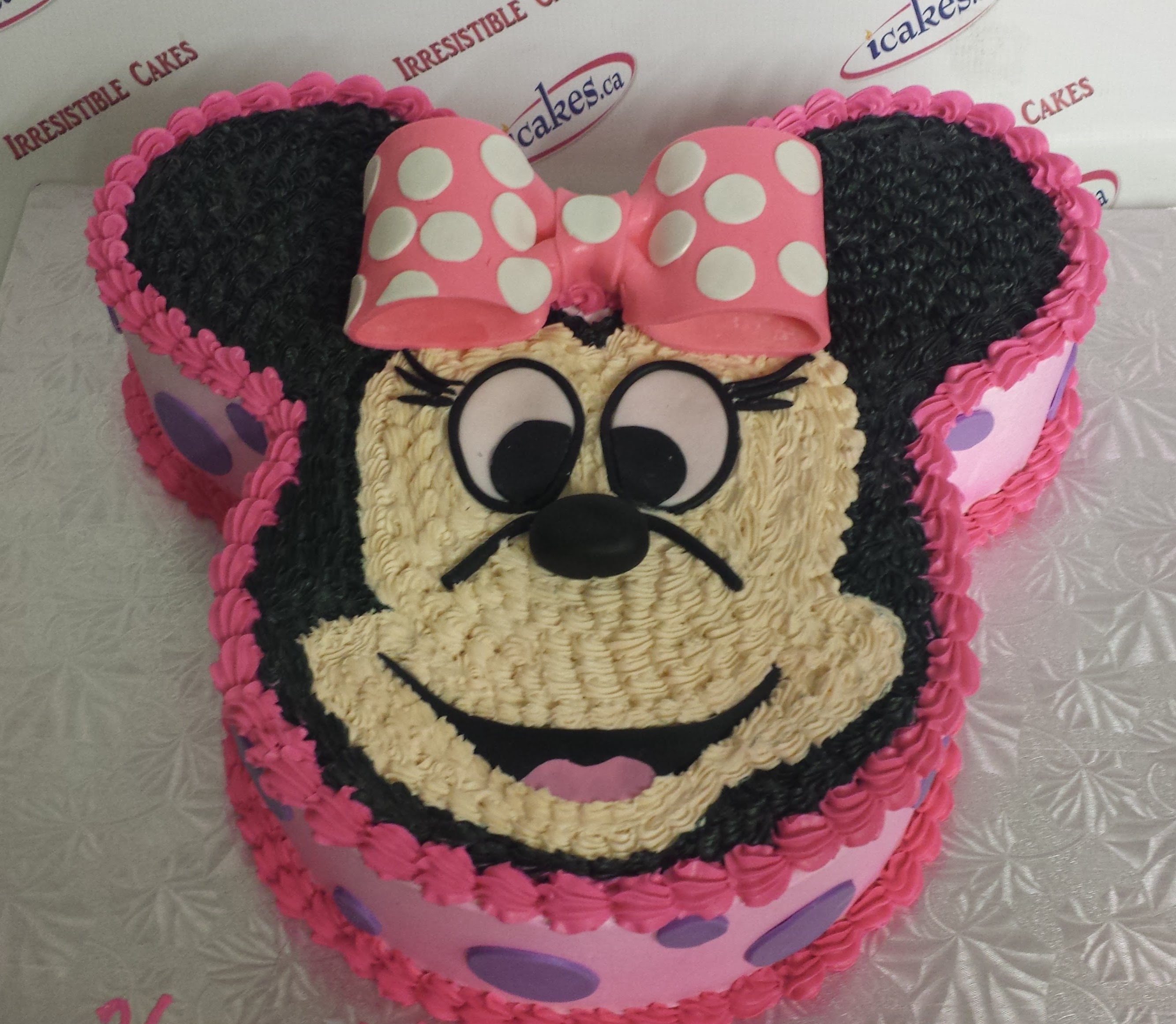 Minnie Mouse Shape Buttercream Kids Birthday Cakes