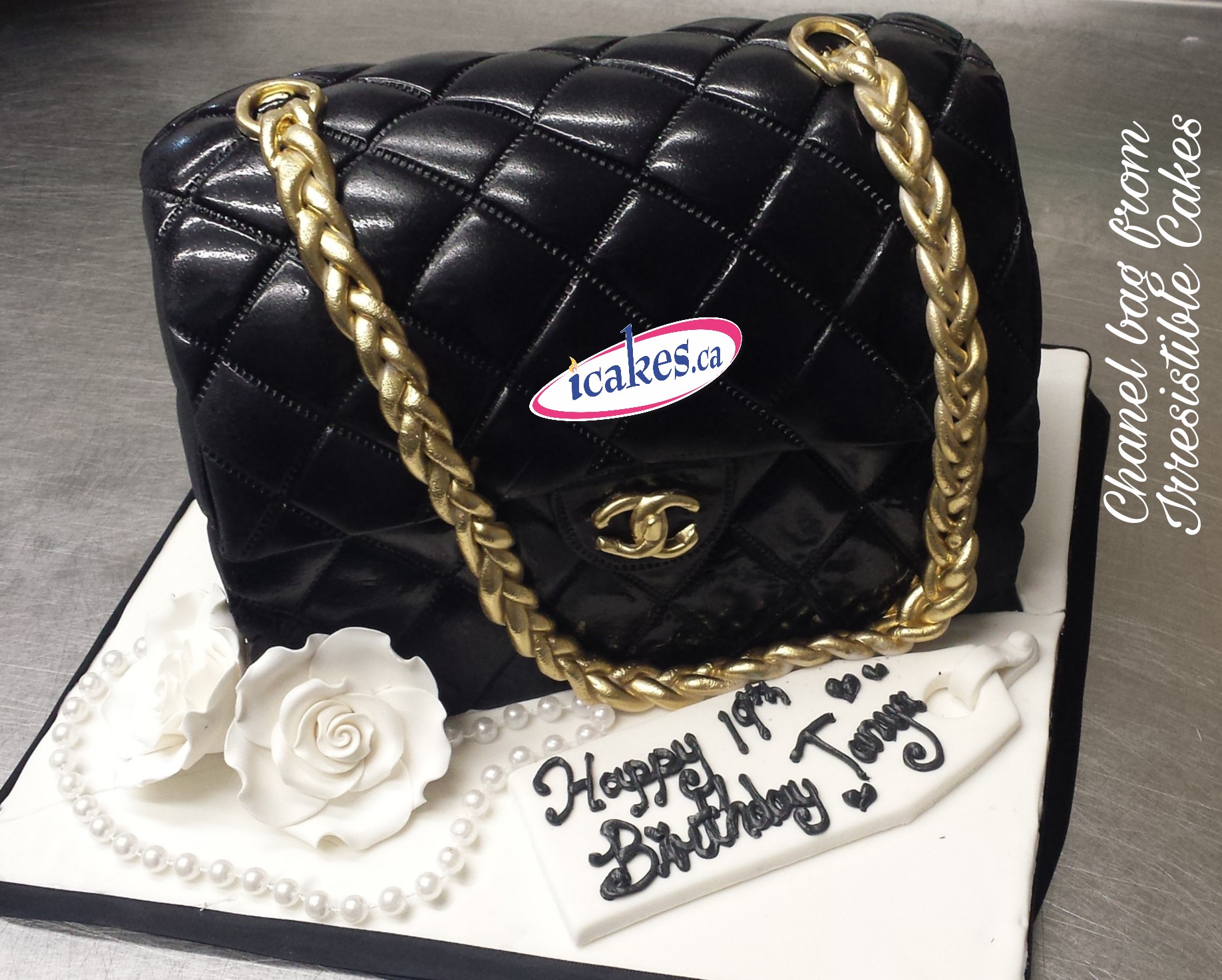 Chanel Handbag Custom Cake with Edible Fondant Beauty Accessories - CS –  Circo's Pastry Shop